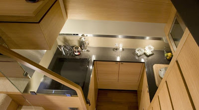 luxury yacht rent