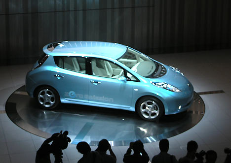 nissan leaf logo. Nissan Launches All Electric