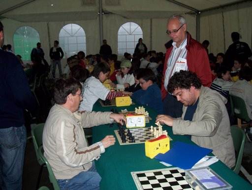 [Frois_Arbitro_Juvenil.JPG]