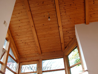 Wohnpotpourri: Holzdecke ist nun weiß