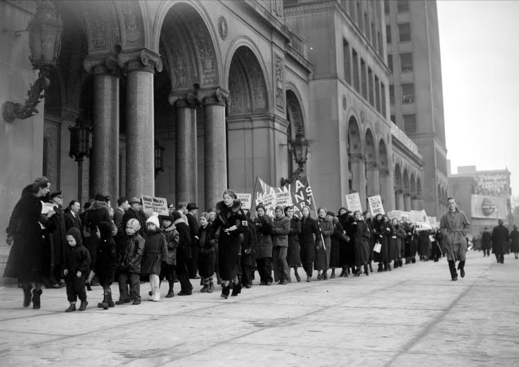 Pictures of Picketing Kids from the Virtual Motor City Collection