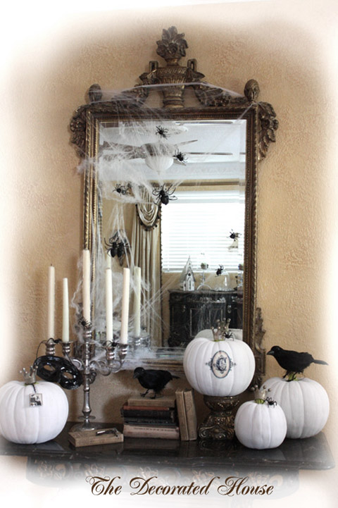 The Decorated House : Halloween Decorating Black and White