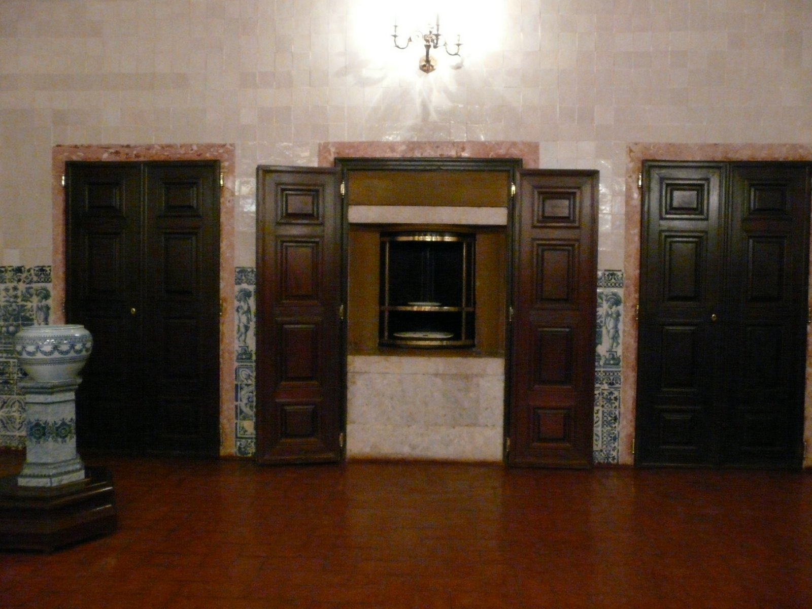 [P1040389.JPG]