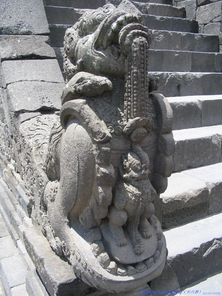 [d10017prambanan1bm.jpg]