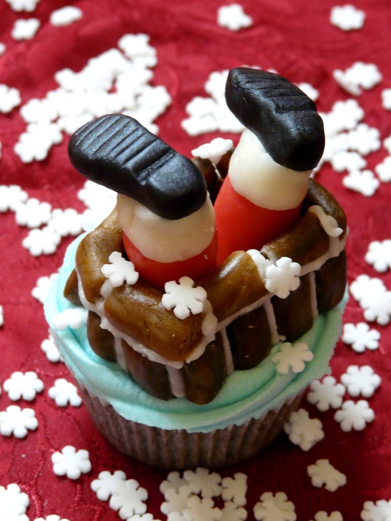 Christmas Ornament Cake Pops Christmas Ornament Cake Pops