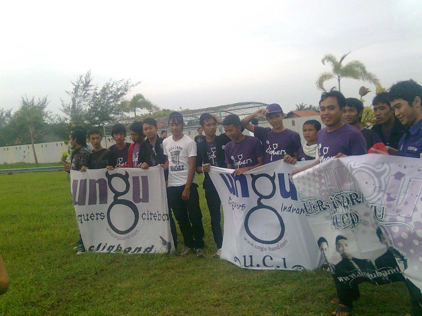 http://2.bp.blogspot.com/_PsDwpaDXJ_E/TTOT0RH1d8I/AAAAAAAAAJs/TI-kCtlap6U/s1600/Jepretan0205.jpg