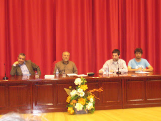 Julio Anguita en el Aula Magna de la Universidad de Málaga