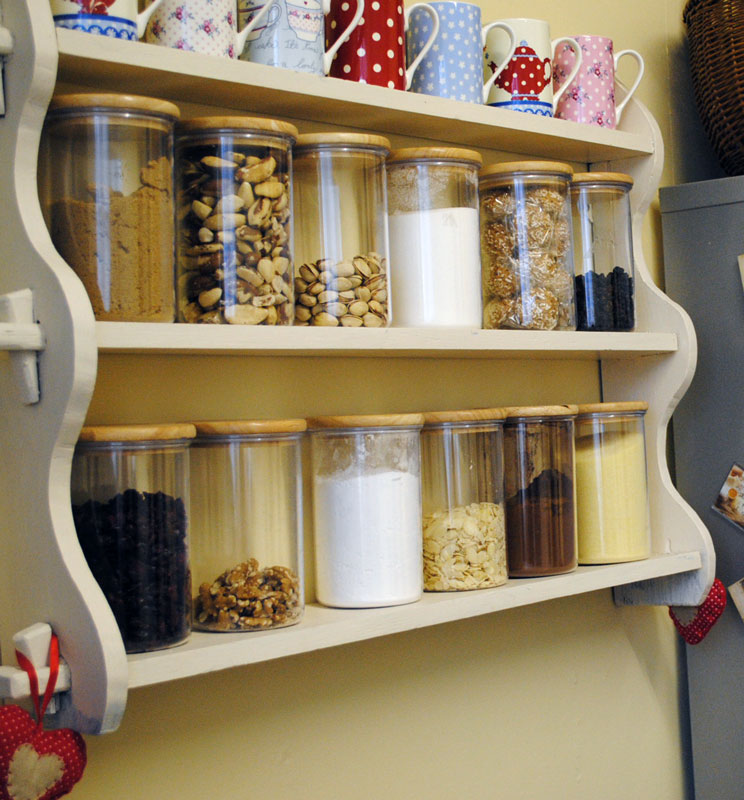 [shelf.jpg]