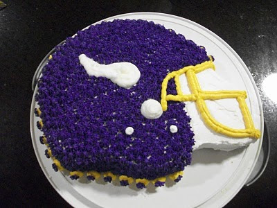 Football helmet cake Football helmet cake