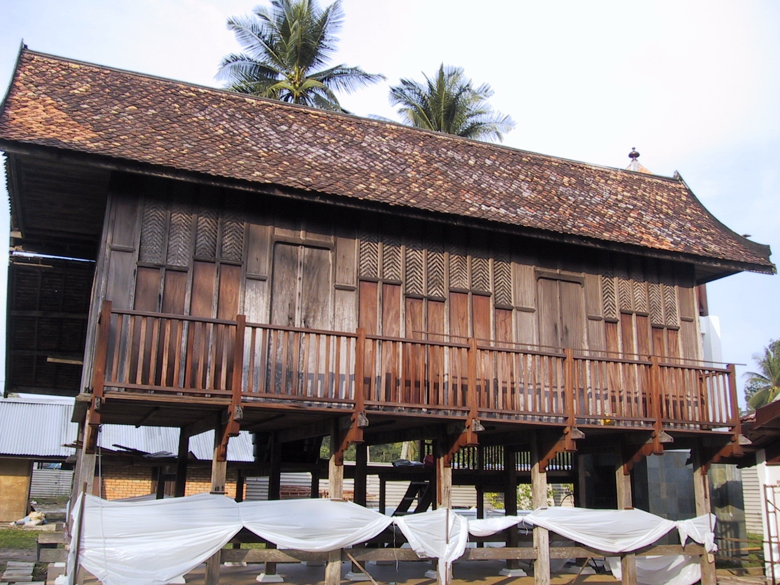 RUMAH KEREDA: Rumah Melayu