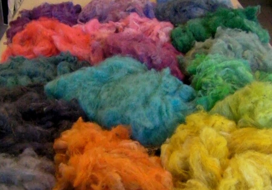 the star box Late Night Fiber Dyeing!