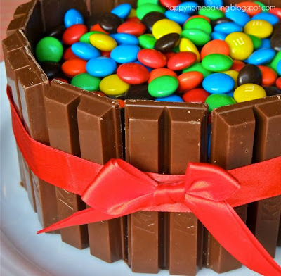 Kit Kat Candy Bar Cupcakes Recipe - The Soccer Mom Blog