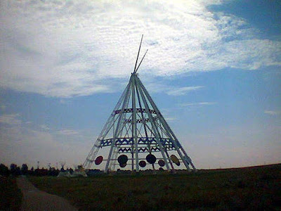 The Worlds Biggest Things Ever Pictures Seen on www.VyperLook.com The Worlds Biggest Things Ever Pictures Seen on www.VyperLook.com