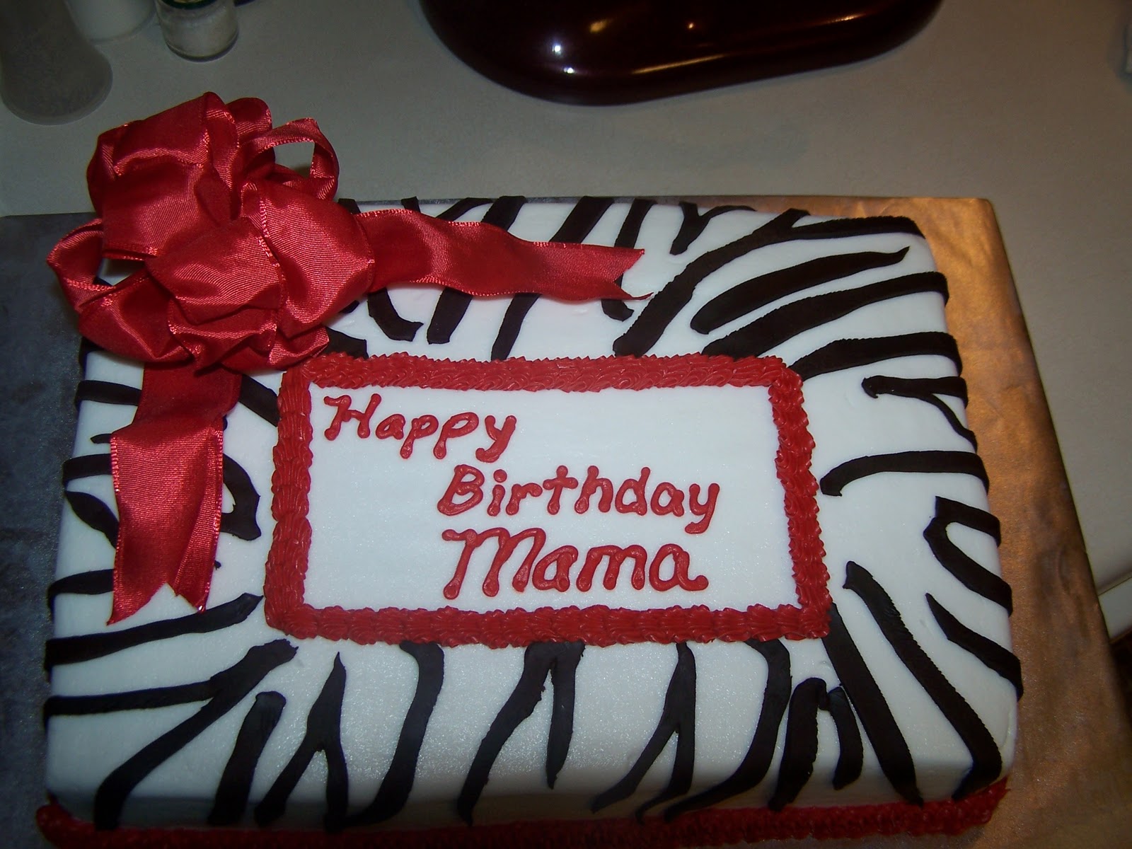 Decorating Tips, Tricks, and Ideas: Zebra Cake