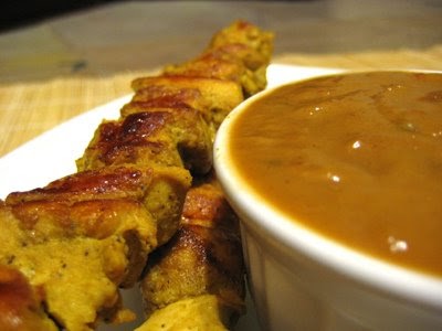 Skewered Chicken With Peanut Sauce