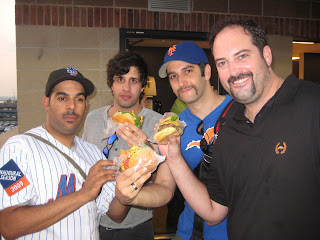 CITI FIELD BURGER CONQUEST WITH GENGHIS TRON’S MOOKIE SINGERMAN!