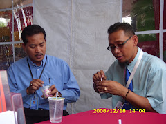 Pertandingan makan ice cream...