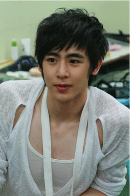 2PM Nichkhun Horvejkul