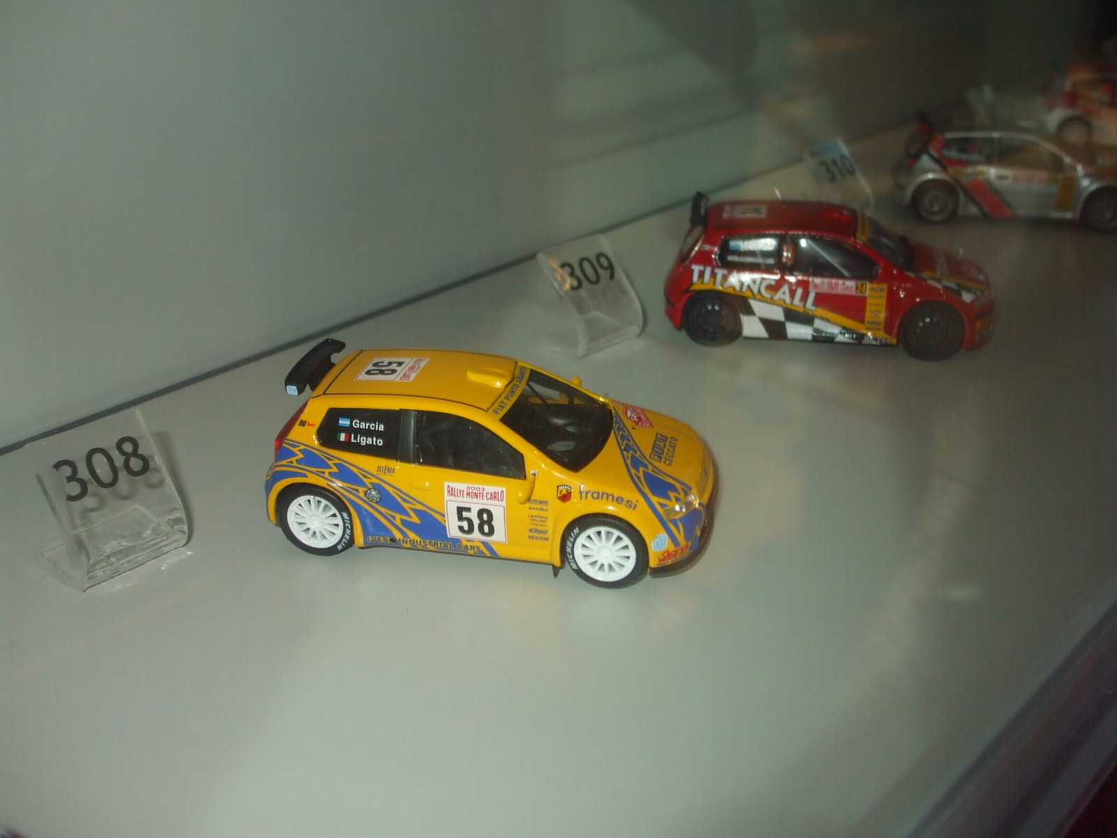 [DSCF4523.JPG]