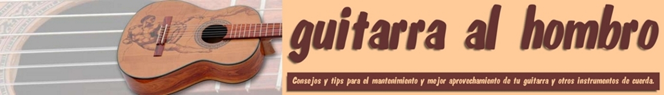 guitarra al hombro