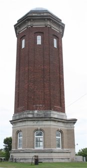 [BlogPhoto-Day9ManisTower.JPG]