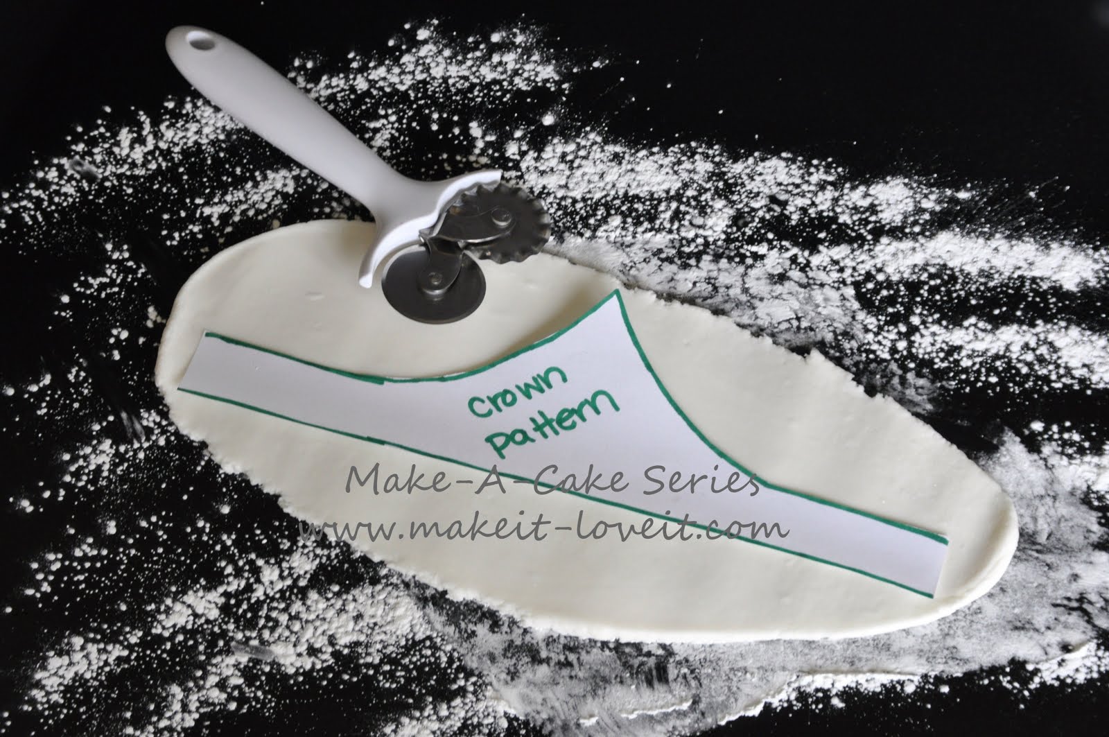 MakeaCake Series Gumpaste Crown Make It and Love It