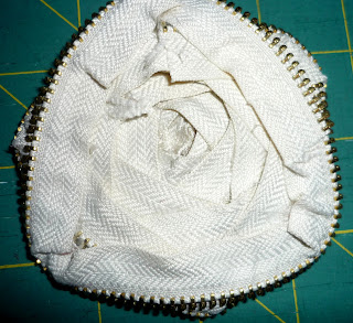 How To Make Zipper Rose P1030588 How To Make Zipper Rose