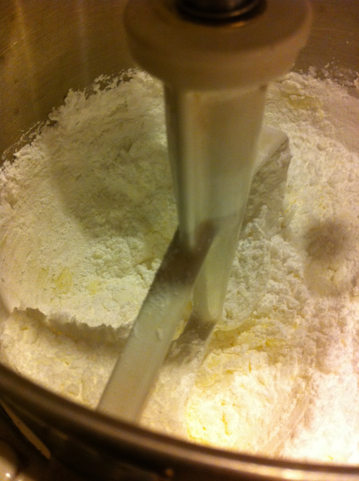 Cooking The Amazing BUTTER CREAM ICING