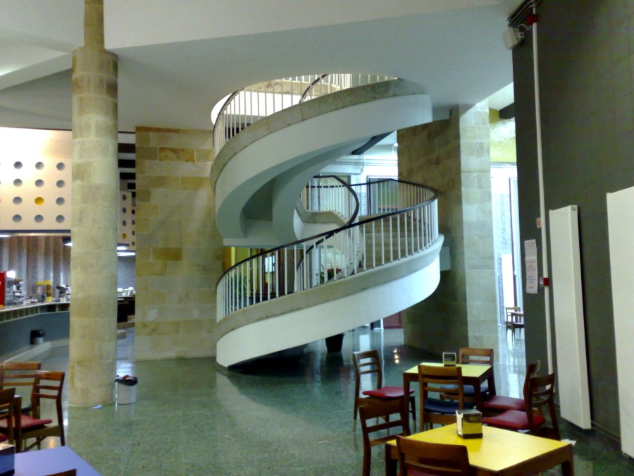 A mà me da miedo: la universidad laboral de gijón Interior Ideas Edificio Patio