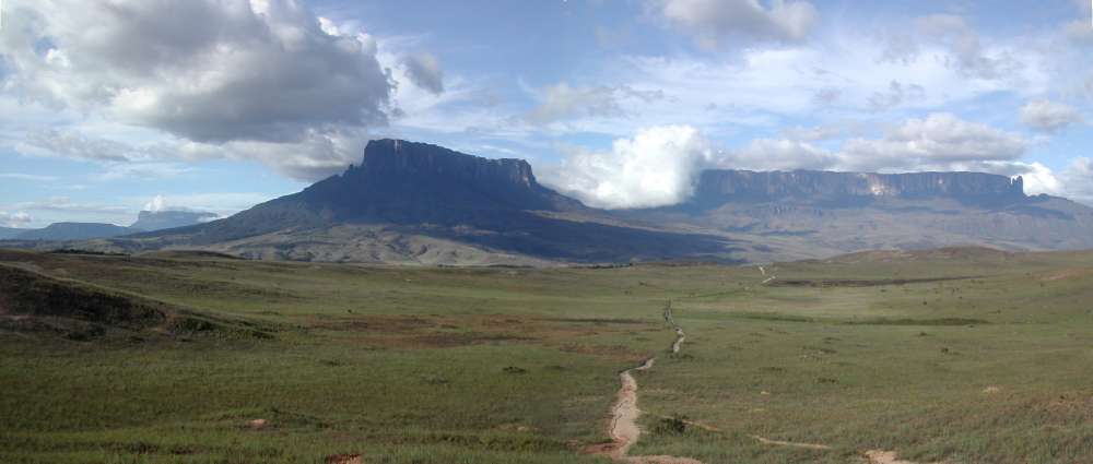 [kukenanyroraima1000.jpg]