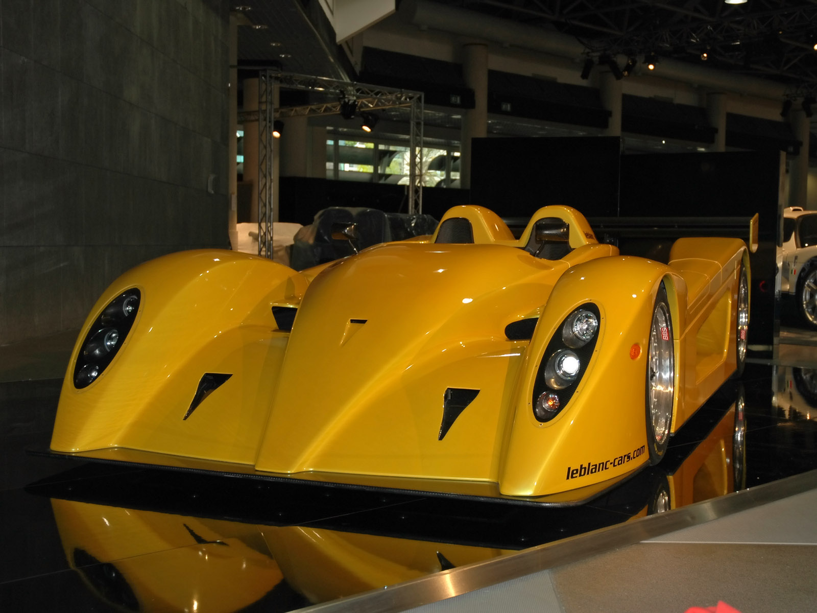 10 Mobil Termahal Di Dunia 2011