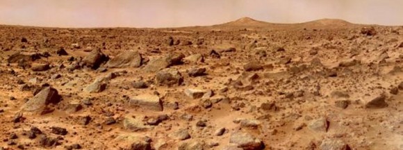 [Panorama+of+Mars+captured+by+Mars+Pathfinder.jpg]