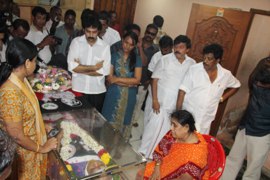 Celebs Pays Last Respects To SS Chandran 1 show stills