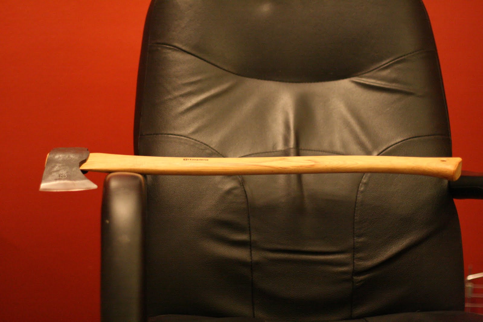 Wood Trekker Husqvarna Traditional (MultiPurpose) Axe Review