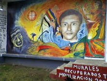 fotos tomadas de murales realizados en la Universidad de la Frontera, en Temuko