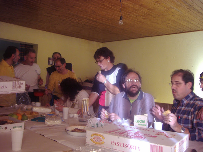 GRAN DEBATE Y CATA DE PASTAS  DE PASTISORIA (GRACIAS MONSE Y JAVI POR TAN GRAN DEGUSTACIÓN)