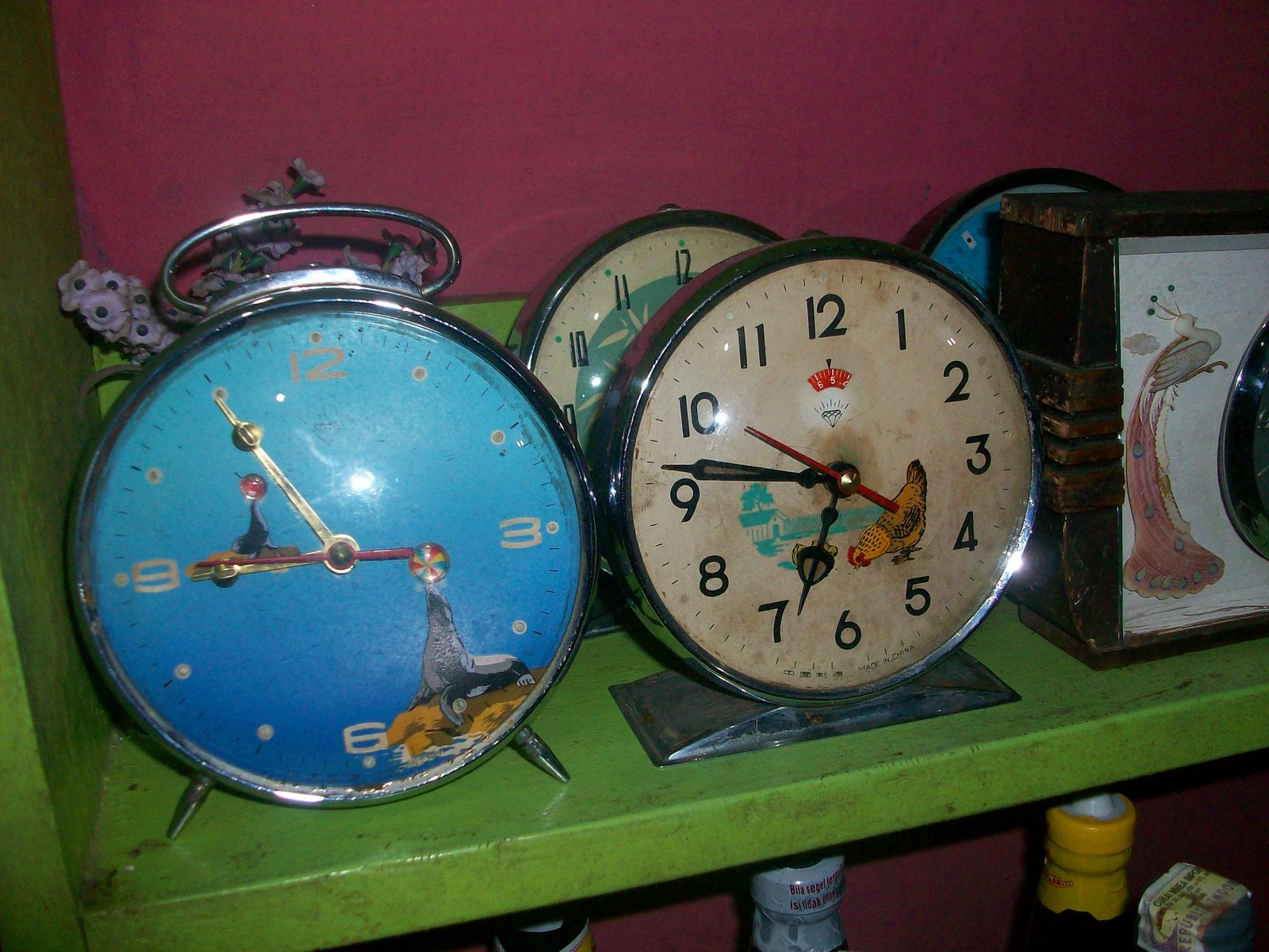 serba vintage jam weker jaman dulu