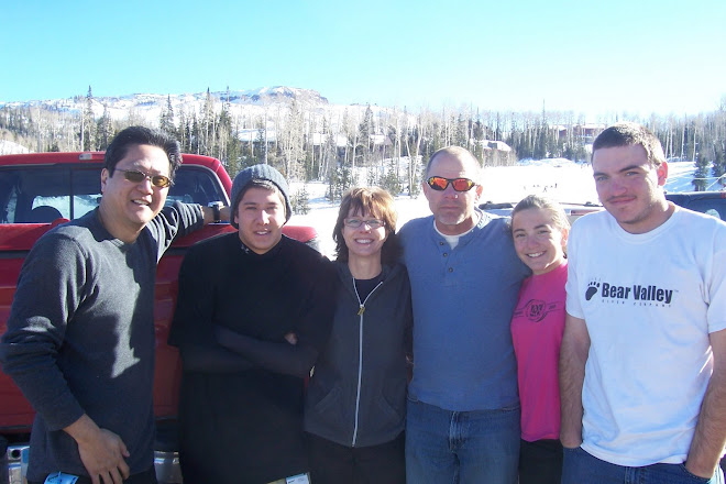 Rodger,Nate,Barb,Dave,Jodi,& Nils Mom taking pic.