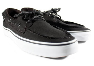 vans boat shoes all black