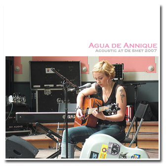 Sala de Musica.. Agua+de+annique+-+acoustic+at+desmet