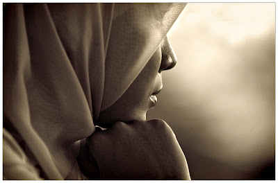 http://2.bp.blogspot.com/_R0-9F5LFTsQ/TPShj_oR06I/AAAAAAAAAEw/vT575JfRyHg/s1600/hijab.jpg