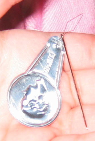 [20090429_needlethreader.jpg]