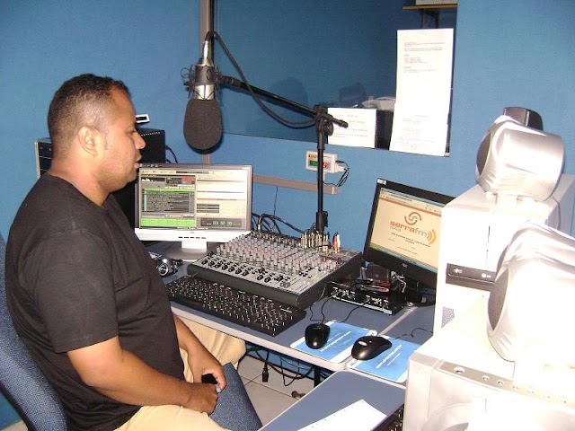 Gilvan Moura comunica às tardes na Serra FM
