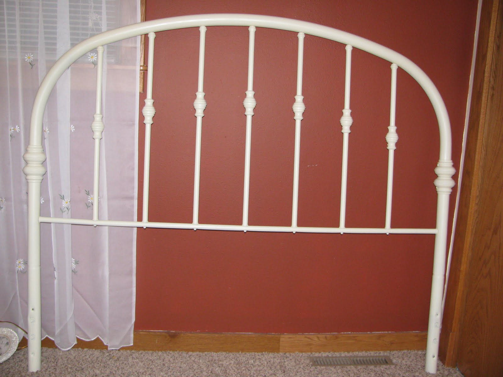 [headboard+001.JPG]