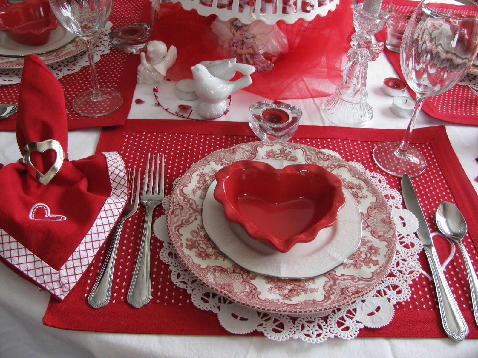 [Valentine+table+036.JPG]
