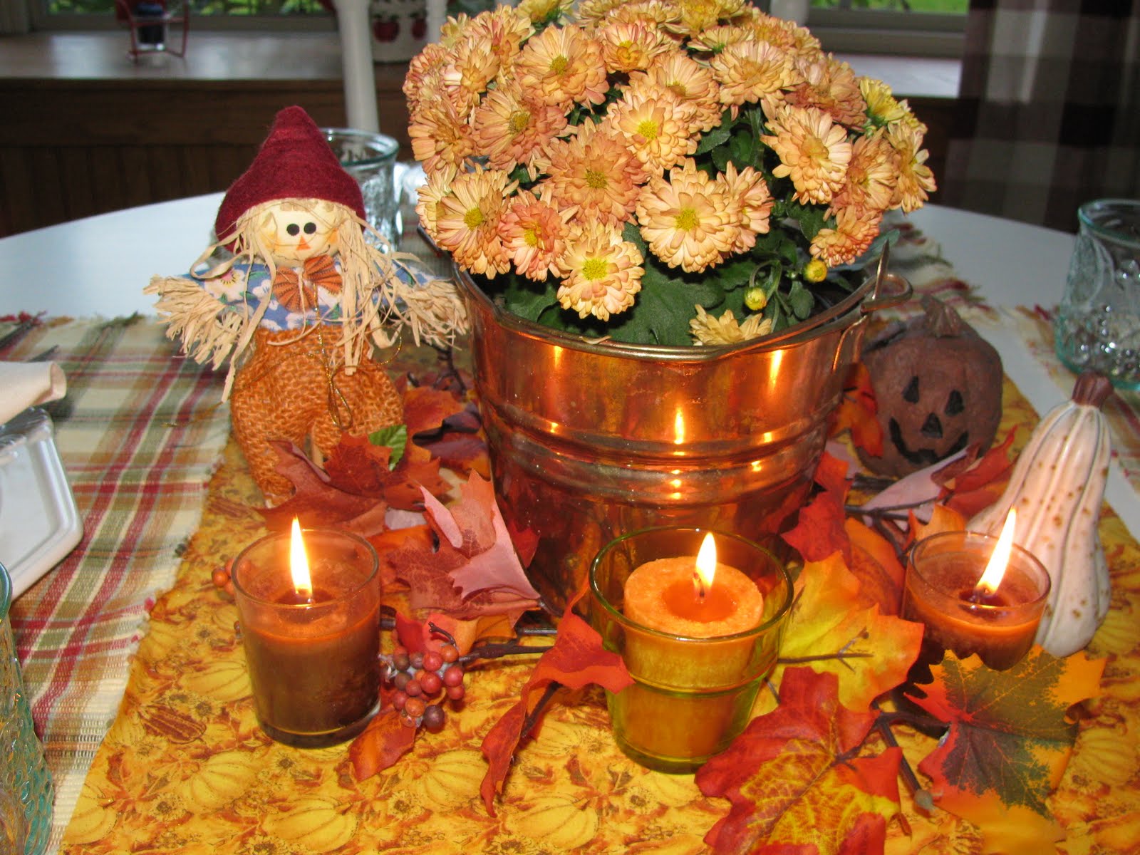 [autumn+tables+010.JPG]