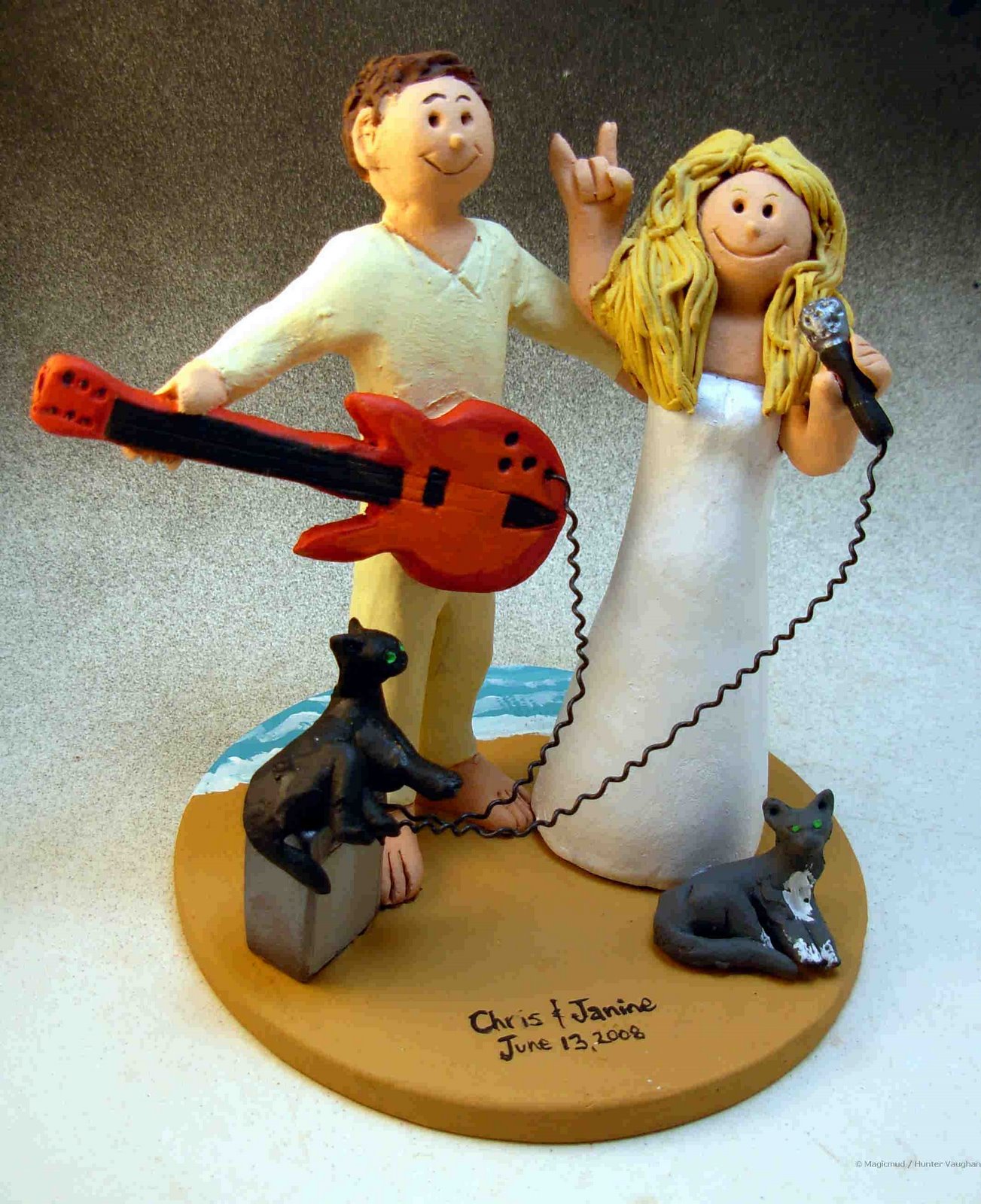 [rock-wedding-cake-topper.jpg]