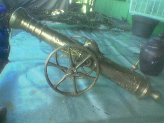 barang antik meriam belanda barang antik meriam belanda