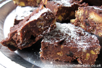chocolate crunch slice