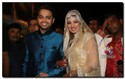 Ayesha Takia Wedding Pictures on Cafe Bollywood  Ayesha Takia And Farhan Azmi Wedding Reception Photos